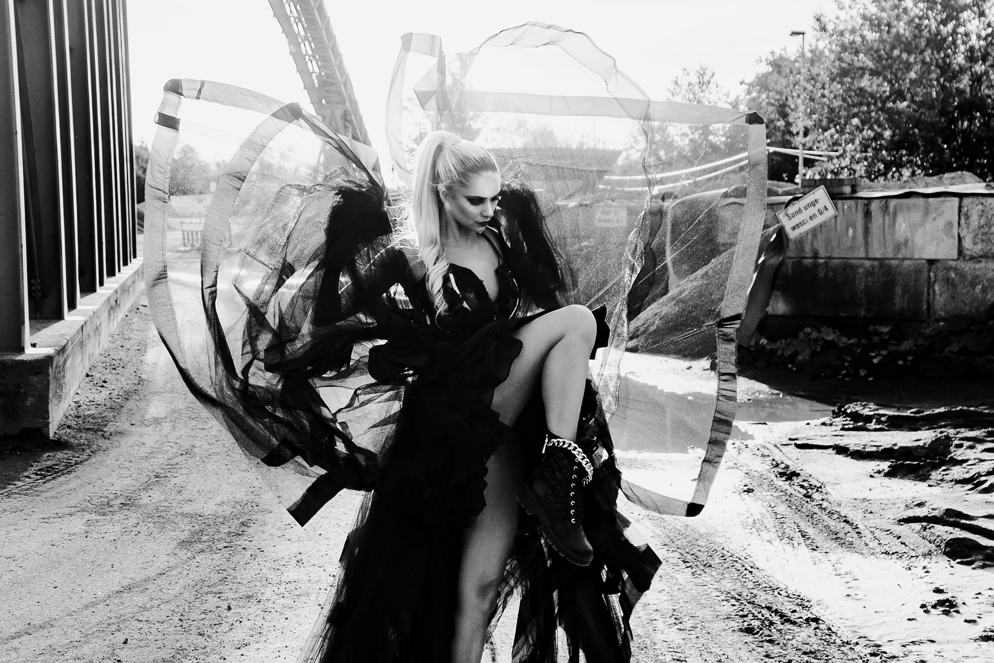 Freie Arbeit - Dark Fashion